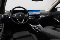 BMW 330 (Seria 3) din 2022 cu 25.484 km - oferta BMW220733 - foto 37