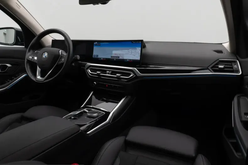 BMW 330 (Seria 3) din 2022 cu 25.484 km - oferta BMW220733 - foto 39
