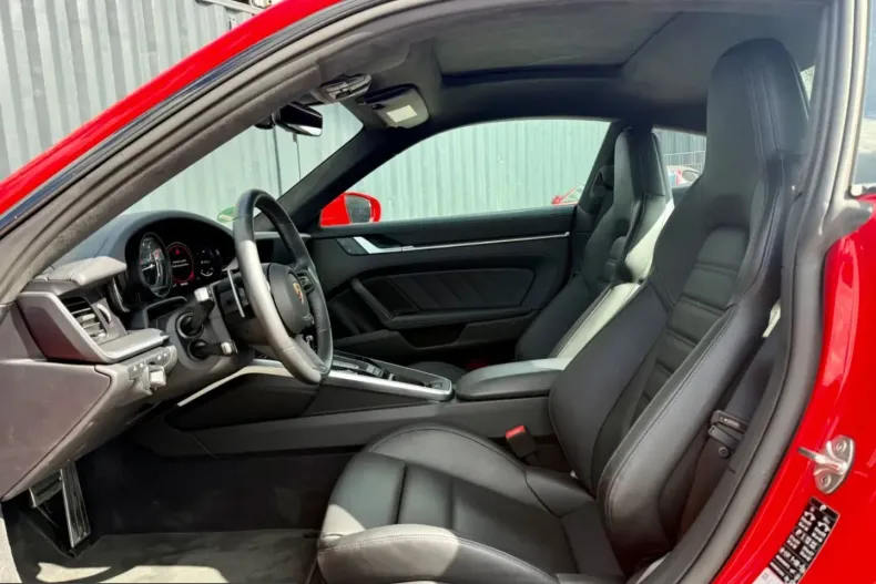 Porsche 992 din 2023 cu 11.600 km - oferta POR220739 - foto 12