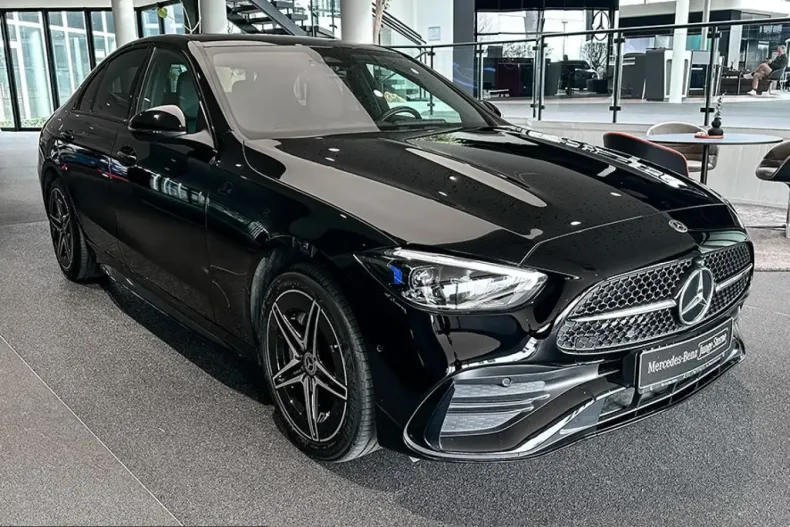 Mercedes-Benz C 300 (Clasa C) din 2023 cu 41.050 km - oferta MER220747 - foto 3