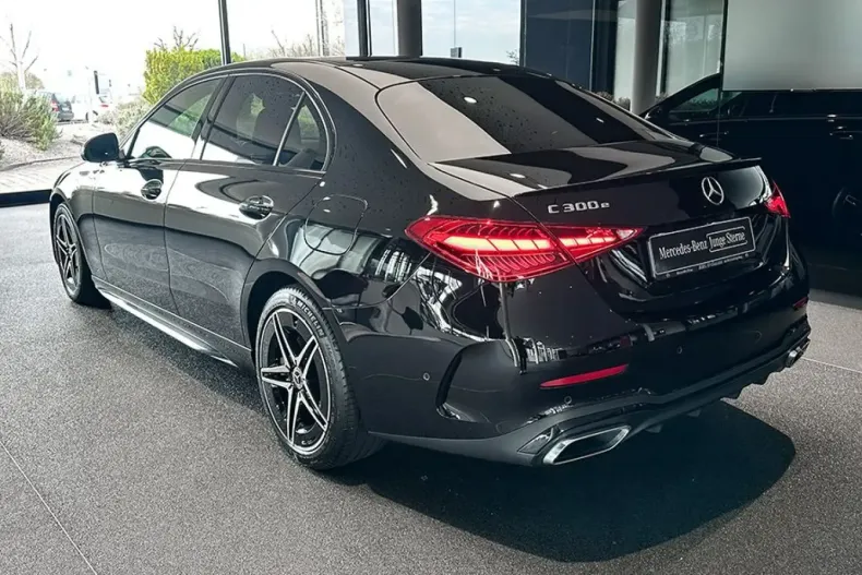 Mercedes-Benz C 300 (Clasa C) din 2023 cu 41.050 km - oferta MER220747 - foto 5