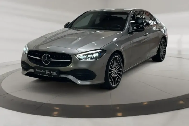 Mercedes-Benz C 300 (Clasa C) din 2024 cu 11.007 km - oferta MER220752 - foto 1