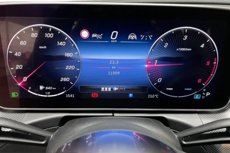 Mercedes-Benz C 300 (Clasa C) din 2024 cu 11.007 km - oferta MER220752 - foto 9