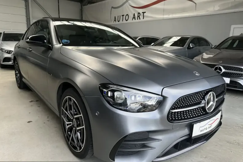 Mercedes-Benz E 300 (Clasa E) din 2021 cu 48.461 km - oferta MER220754 - foto 1