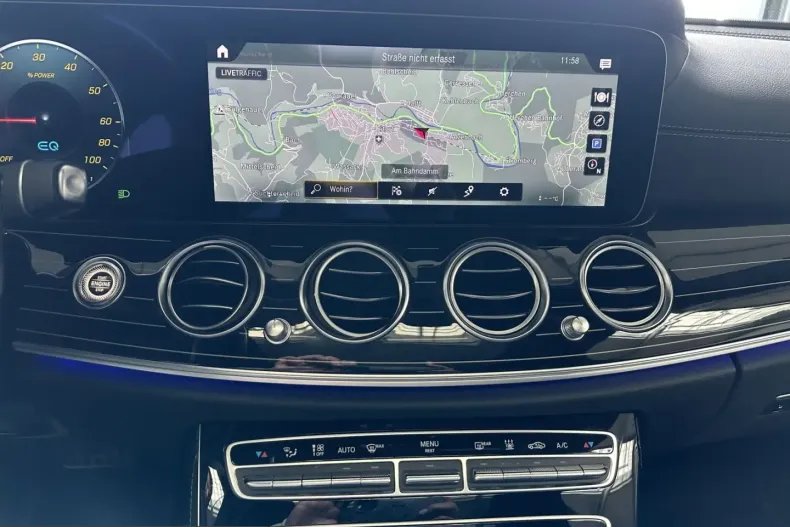 Mercedes-Benz E 300 (Clasa E) din 2021 cu 48.461 km - oferta MER220754 - foto 17