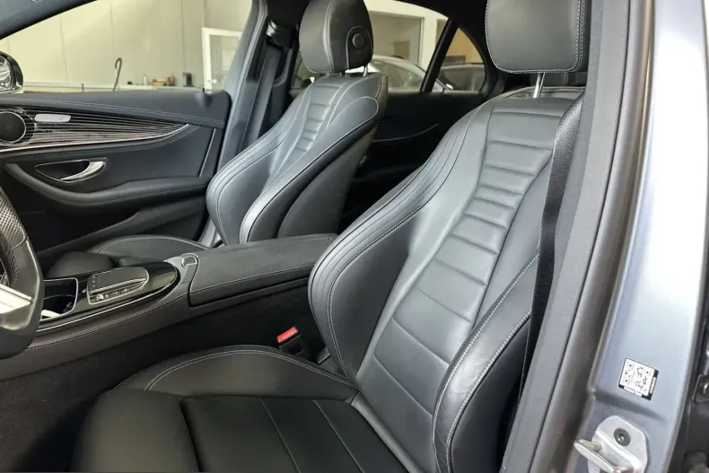Mercedes-Benz E 300 (Clasa E) din 2021 cu 48.461 km - oferta MER220754 - foto 22
