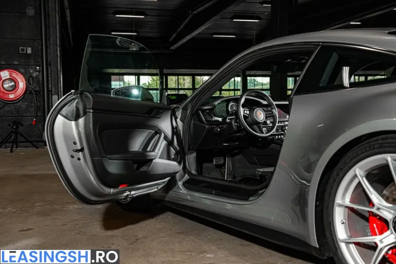 Porsche 992 din 2024 cu 1.520 km - oferta POR220755 - foto 8