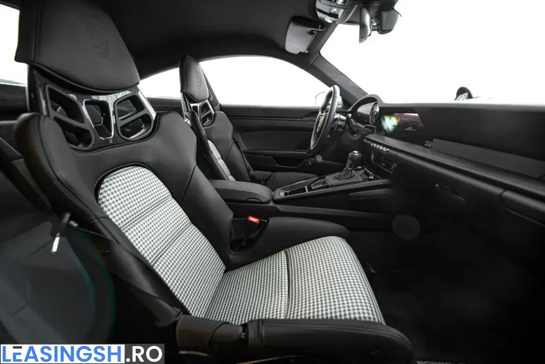 Porsche 992 din 2024 cu 1.520 km - oferta POR220755 - foto 14