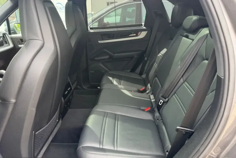 Porsche Cayenne din 2025 cu 47.000 km - oferta POR220770 - foto 9