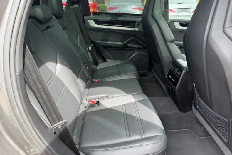 Porsche Cayenne din 2025 cu 47.000 km - oferta POR220770 - foto 11
