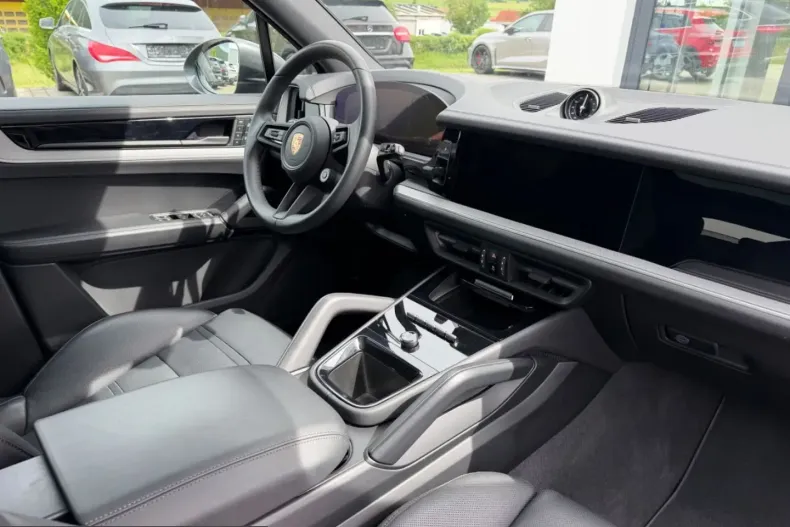 Porsche Cayenne din 2025 cu 47.000 km - oferta POR220770 - foto 13