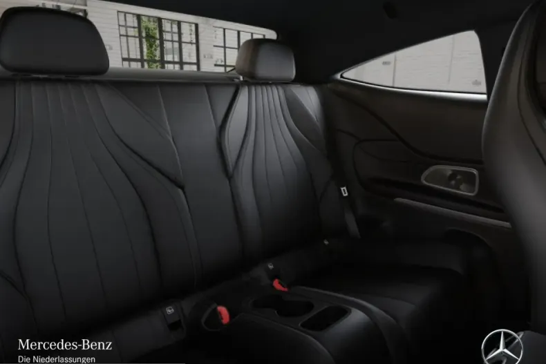 Mercedes-Benz CLE 300 (Clasa CLE) din 2025 cu 4.934 km - oferta MER220782 - foto 10