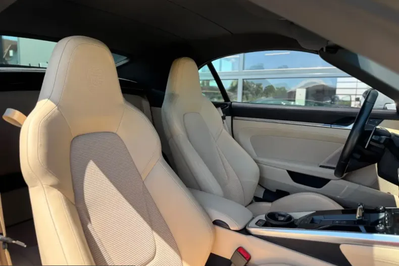 Porsche 992 din 2024 cu 12.000 km - oferta POR220786 - foto 21
