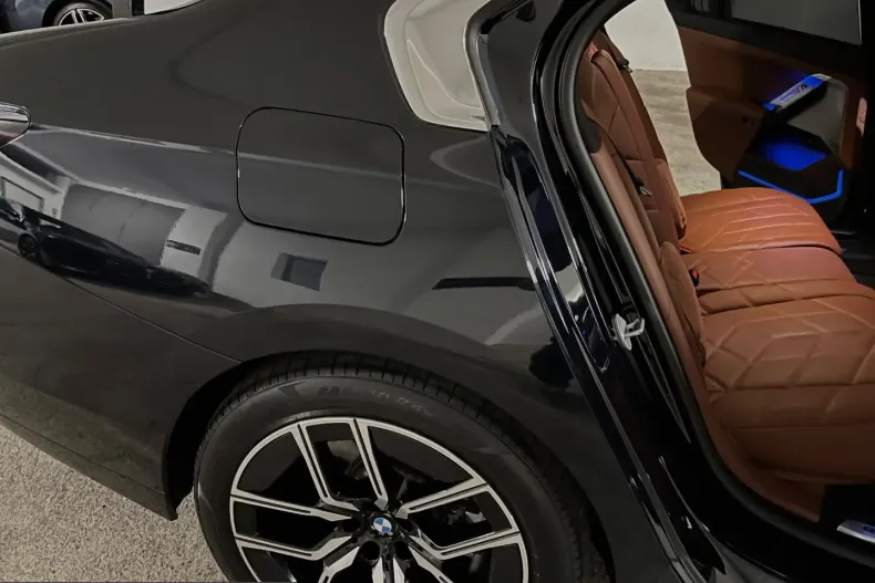 BMW 740 (Seria 7) din 2024 cu 22.154 km - oferta BMW220788 - foto 18