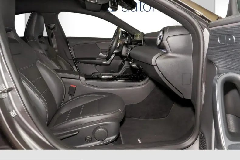 Mercedes-Benz CLA 250 (Clasa CLA) din 2023 cu 41.301 km - oferta MER220791 - foto 6