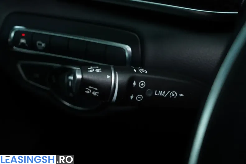 Mercedes-Benz V 300 (Clasa V) din 2022 cu 83.958 km - oferta MER220799 - foto 44