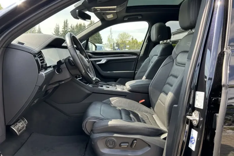 Volkswagen Touareg din 2021 cu 93.578 km - oferta VOL220805 - foto 23
