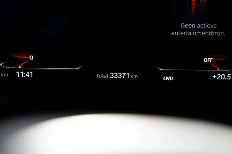 BMW M8 (Seria 8) din 2022 cu 33.371 km - oferta BMW220808 - foto 22