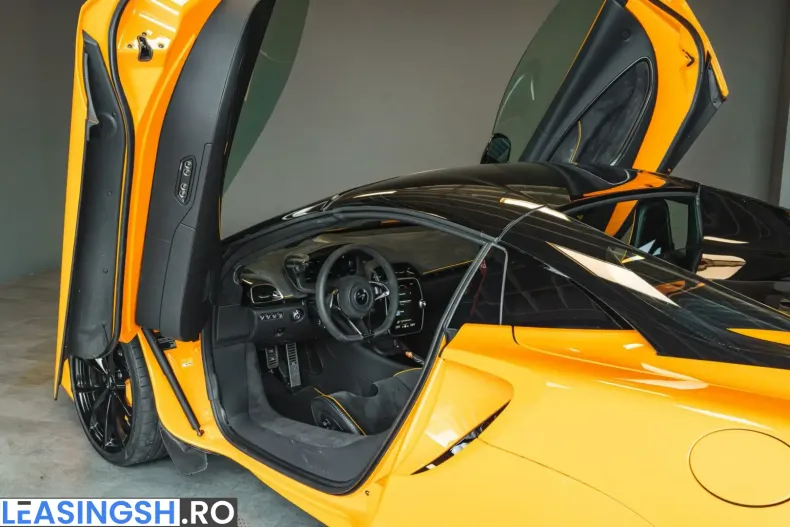 McLaren Artura din 2024 cu 9.990 km - oferta MCL220810 - foto 9