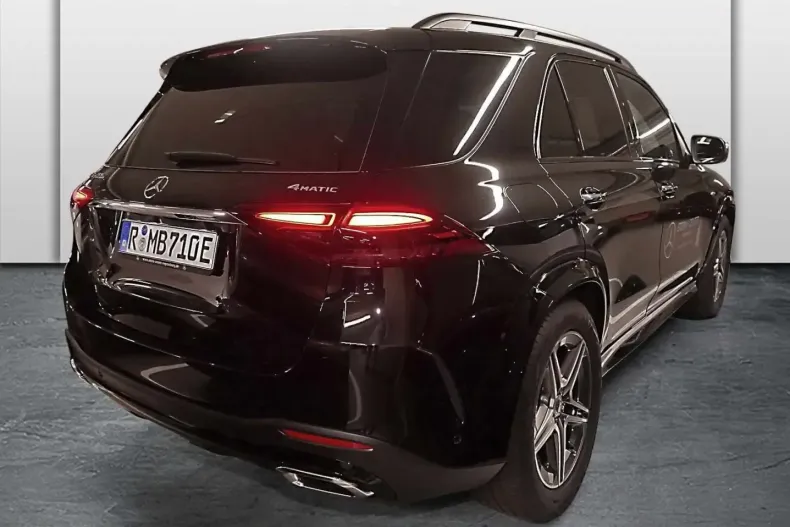 Mercedes-Benz GLE 400 (Clasa GLE) din 2025 cu 8.116 km - oferta MER220814 - foto 3