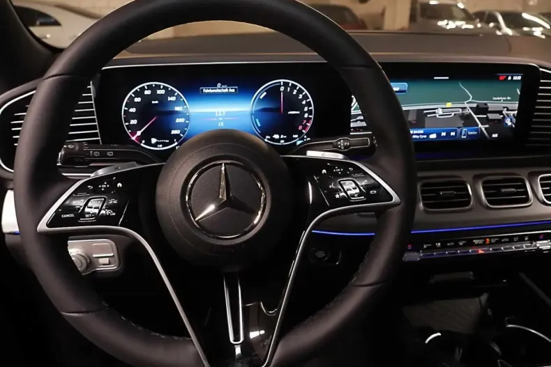Mercedes-Benz GLE 400 (Clasa GLE) din 2025 cu 8.116 km - oferta MER220814 - foto 4