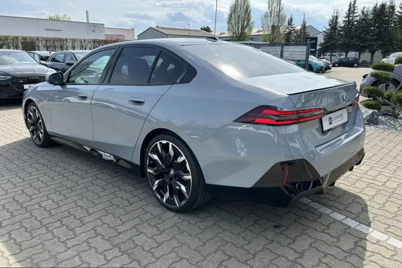 BMW 540 (Seria 5) din 2025 cu 15.143 km - oferta BMW220815 - foto 7
