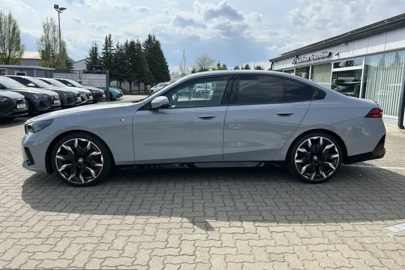 BMW 540 (Seria 5) din 2025 cu 15.143 km - oferta BMW220815 - foto 8