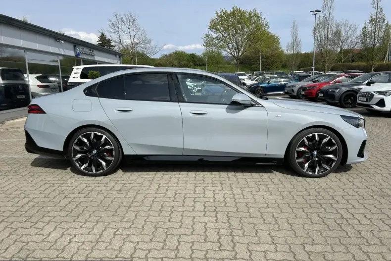 BMW 540 (Seria 5) din 2025 cu 15.143 km - oferta BMW220815 - foto 9