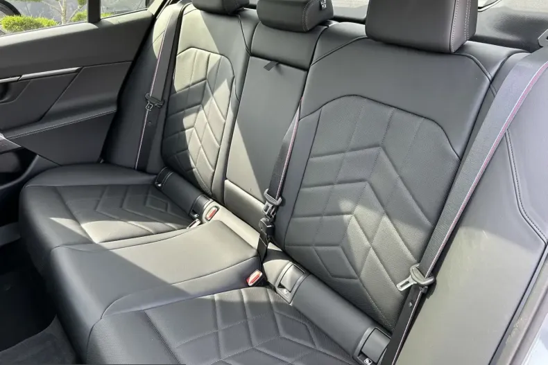 BMW 540 (Seria 5) din 2025 cu 15.143 km - oferta BMW220815 - foto 23