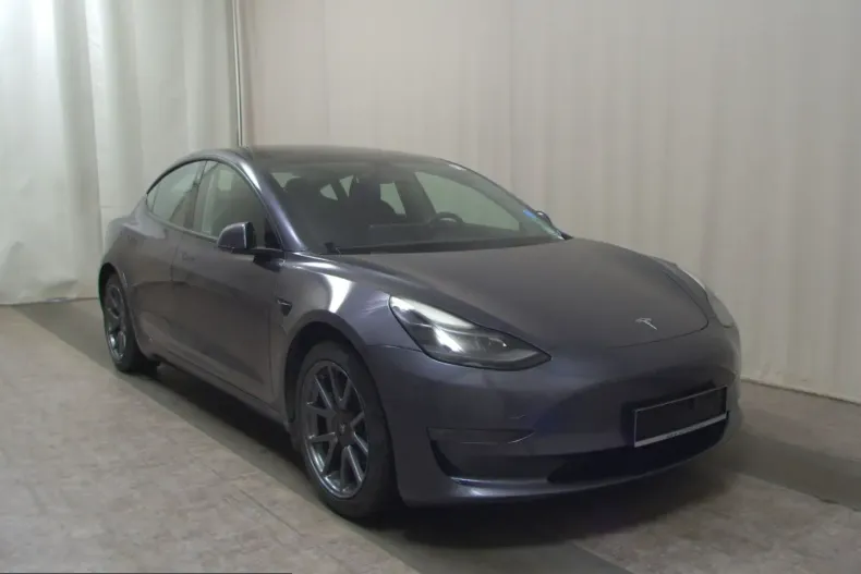 Tesla Model 3 din 2021 cu 68.494 km - oferta TES220817 - foto 1