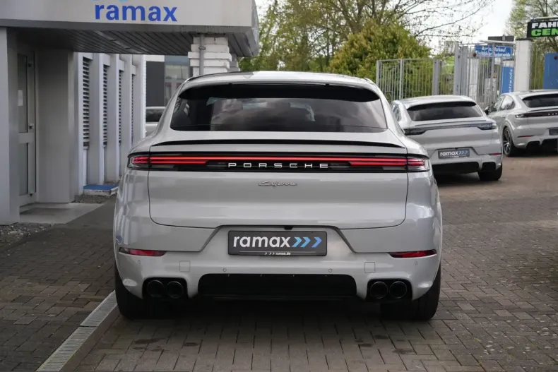 Porsche Cayenne din 2024 cu 18.200 km - oferta POR220818 - foto 3