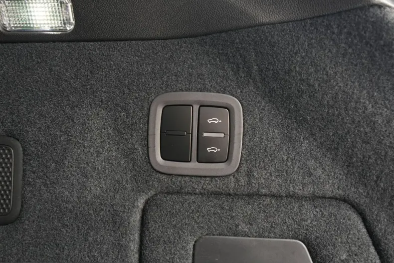 Porsche Cayenne din 2024 cu 18.200 km - oferta POR220818 - foto 41