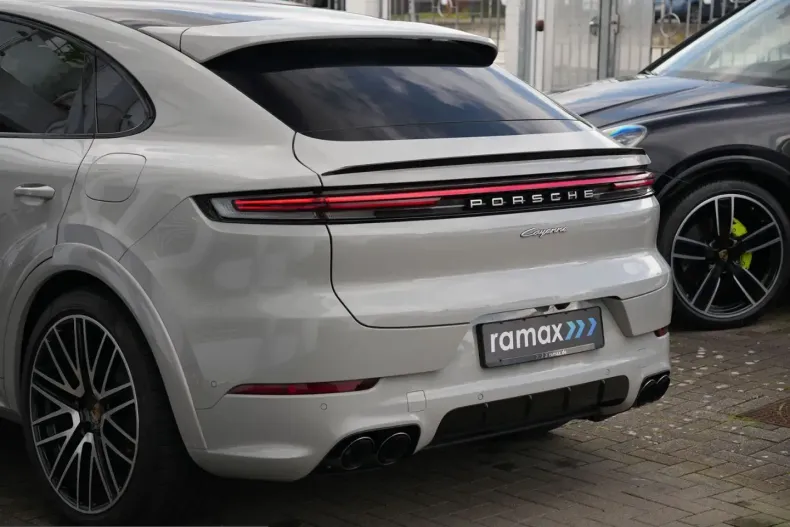 Porsche Cayenne din 2024 cu 18.200 km - oferta POR220818 - foto 46