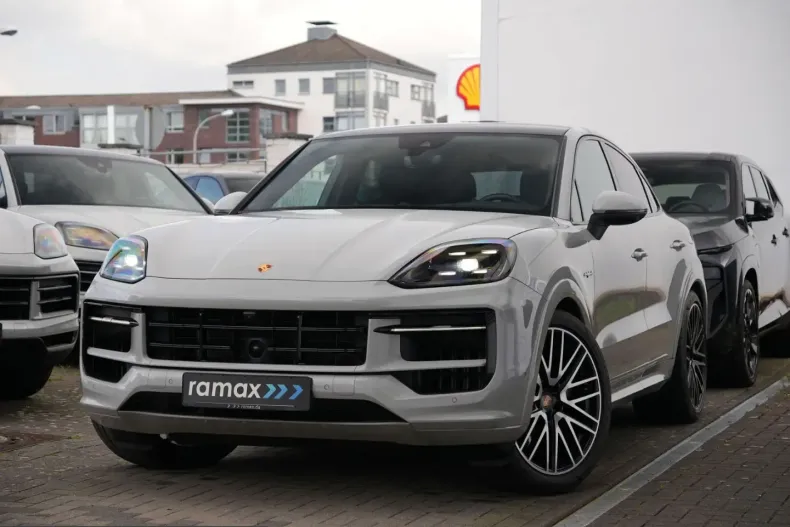 Porsche Cayenne din 2024 cu 18.200 km - oferta POR220818 - foto 48
