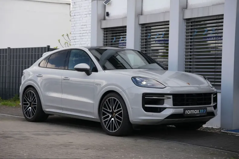 Porsche Cayenne din 2024 cu 18.200 km - oferta POR220818 - foto 50