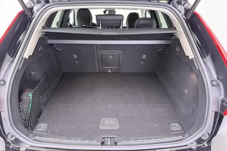 Volvo XC60 din 2025 cu 24.511 km - oferta VOL220822 - foto 24