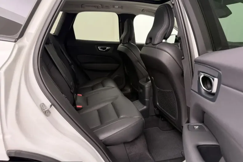 Volvo XC60 din 2025 cu 23.466 km - oferta VOL220823 - foto 16