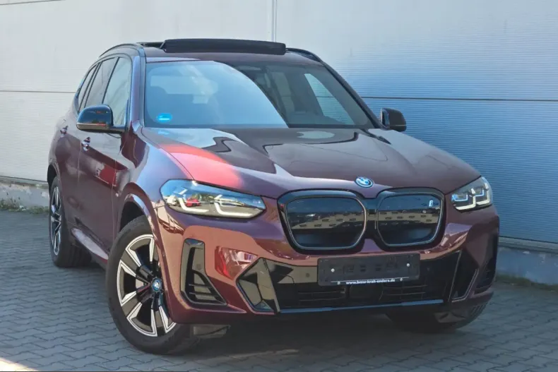 BMW iX3 (Seria X) din 2023 cu 28.252 km - oferta BMW220831 - foto 1