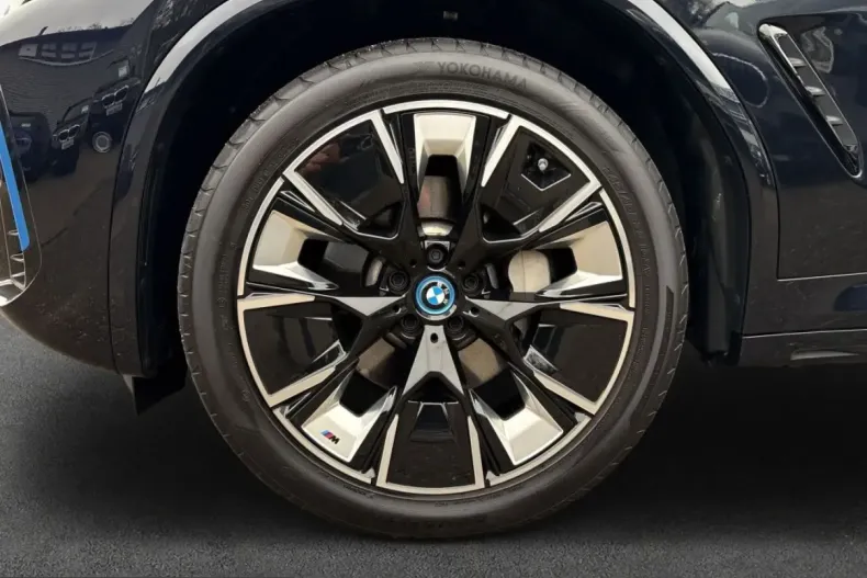 BMW iX3 (Seria X) din 2023 cu 70.942 km - oferta BMW220833 - foto 8