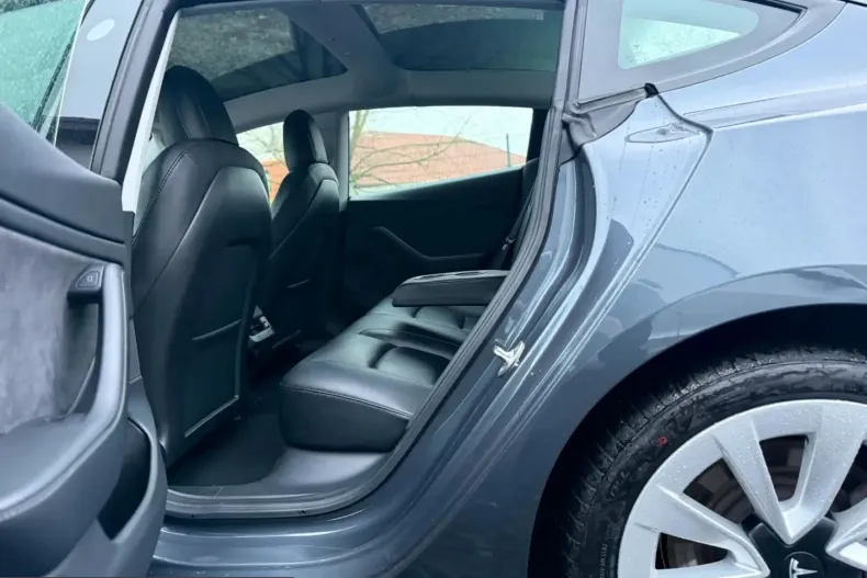 Tesla Model 3 din 2021 cu 60.000 km - oferta TES220838 - foto 17
