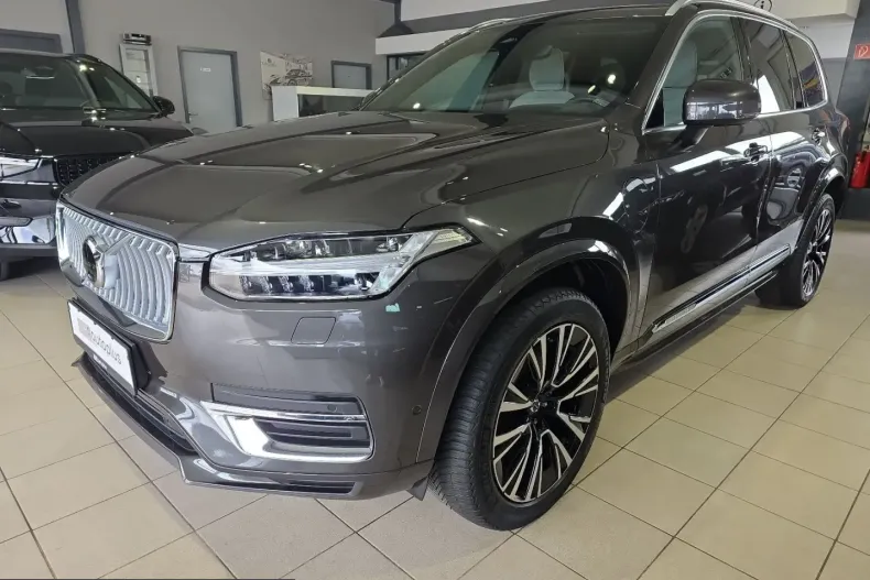 Volvo XC90 din 2023 cu 59.049 km - oferta VOL220847 - foto 1