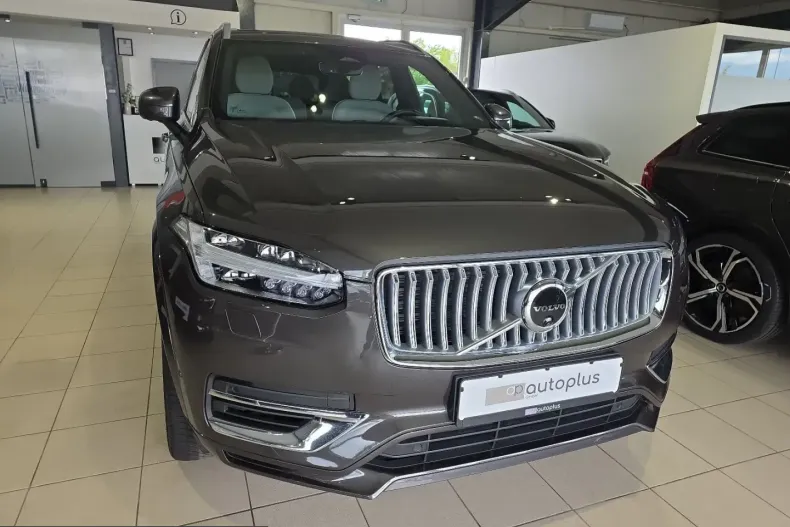 Volvo XC90 din 2023 cu 59.049 km - oferta VOL220847 - foto 4