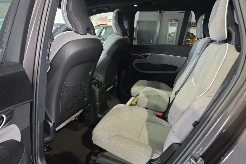 Volvo XC90 din 2023 cu 59.049 km - oferta VOL220847 - foto 18