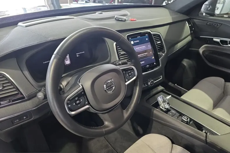 Volvo XC90 din 2023 cu 59.049 km - oferta VOL220847 - foto 25