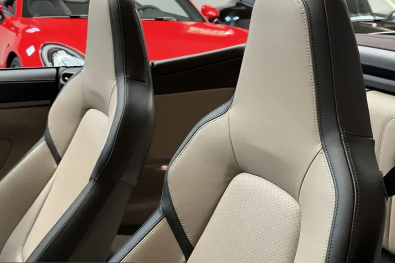 Porsche 992 din 2025 cu 9.900 km - oferta POR220861 - foto 8