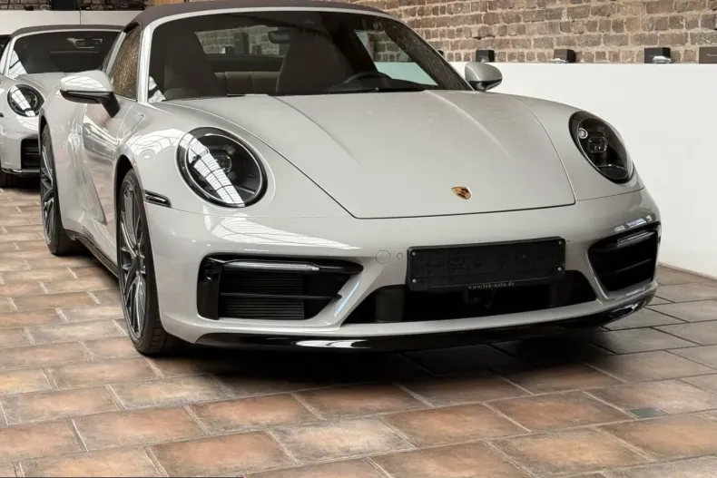 Porsche 992 din 2024 cu 14.300 km - oferta POR220862 - foto 2