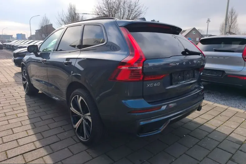 Volvo XC60 din 2025 cu 22.809 km - oferta VOL220869 - foto 3