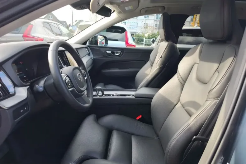 Volvo XC60 din 2025 cu 22.809 km - oferta VOL220869 - foto 9