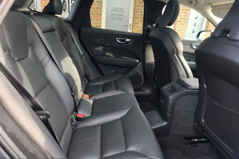 Volvo XC60 din 2025 cu 22.809 km - oferta VOL220869 - foto 16
