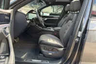 Volkswagen Touareg din 2023 cu 74.380 km - oferta VOL220872 - foto 11